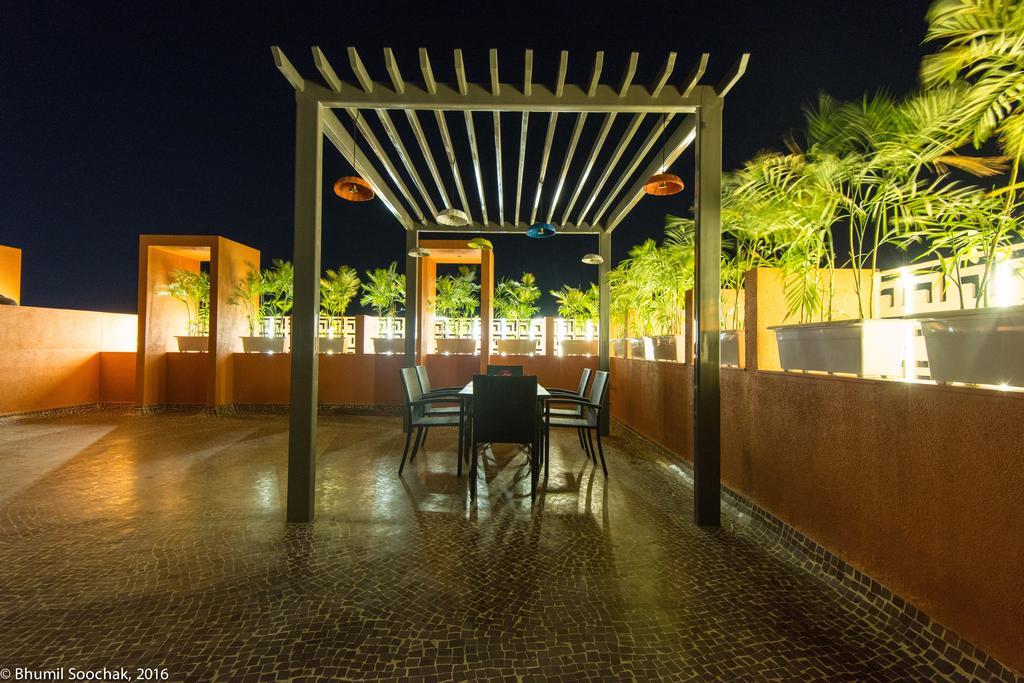 The Elements Hotel Rajkot Exterior photo